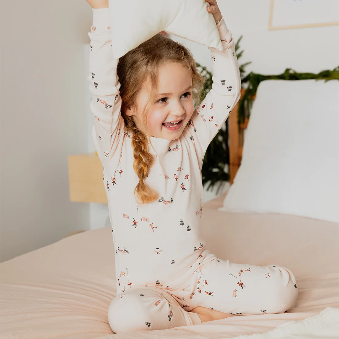 Petit Lem Ensemble pyjama rose pivoine à imprimé «Patinoire»