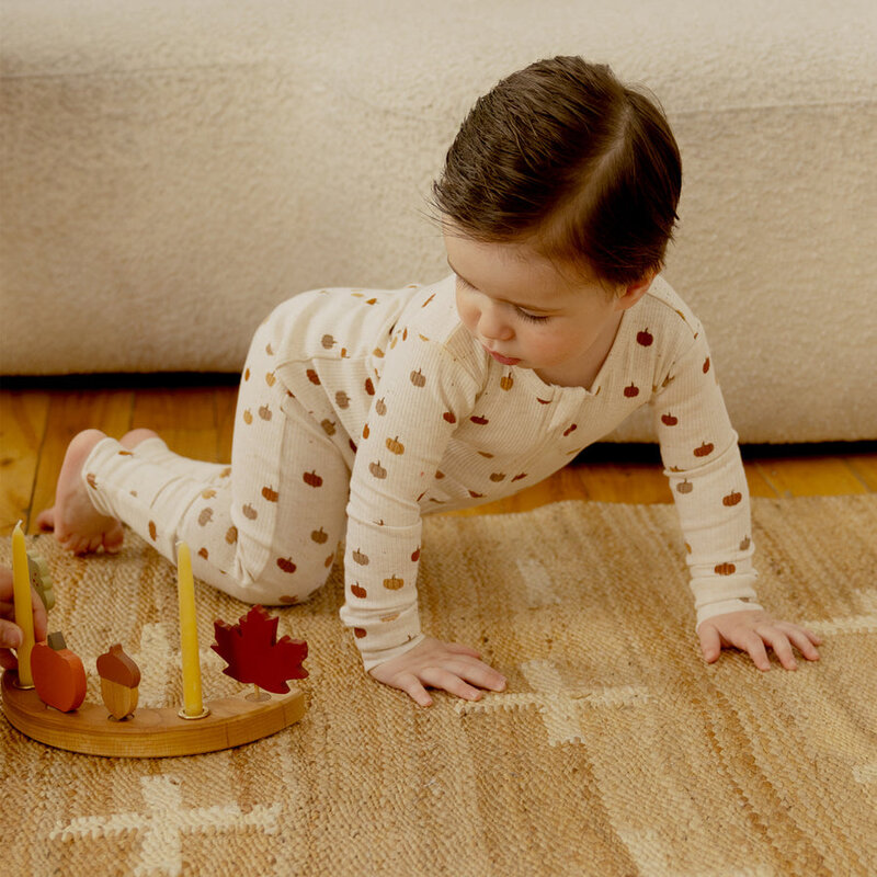 Petit Lem Pumpkin Print on Heathered Oatmeal Convertible Sleeper