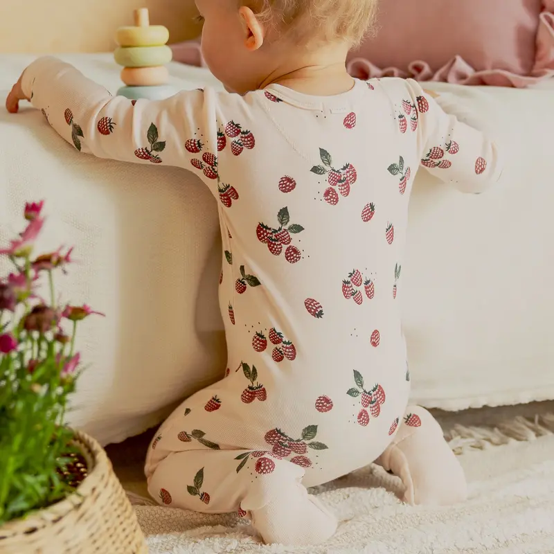 Dormeuse convertible rose pâle à imprimé de framboises (18m/24m