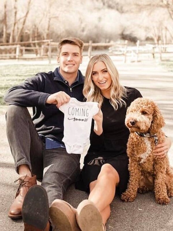 Claire & Bella co. Pregnancy announcement onesie - Coming soon (Newborn)