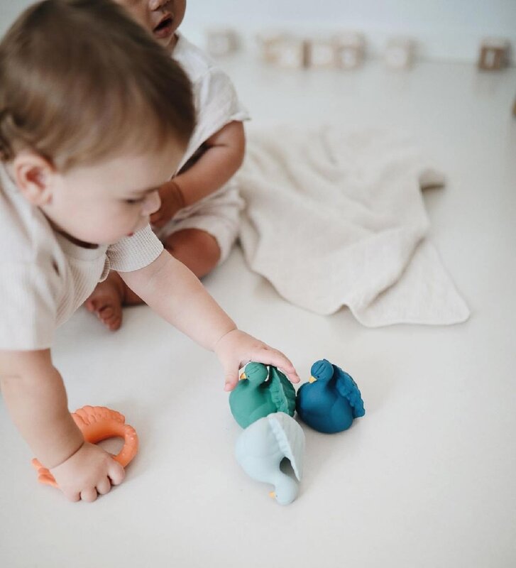 Natruba Natural rubber bath toy - Peacock Light blue