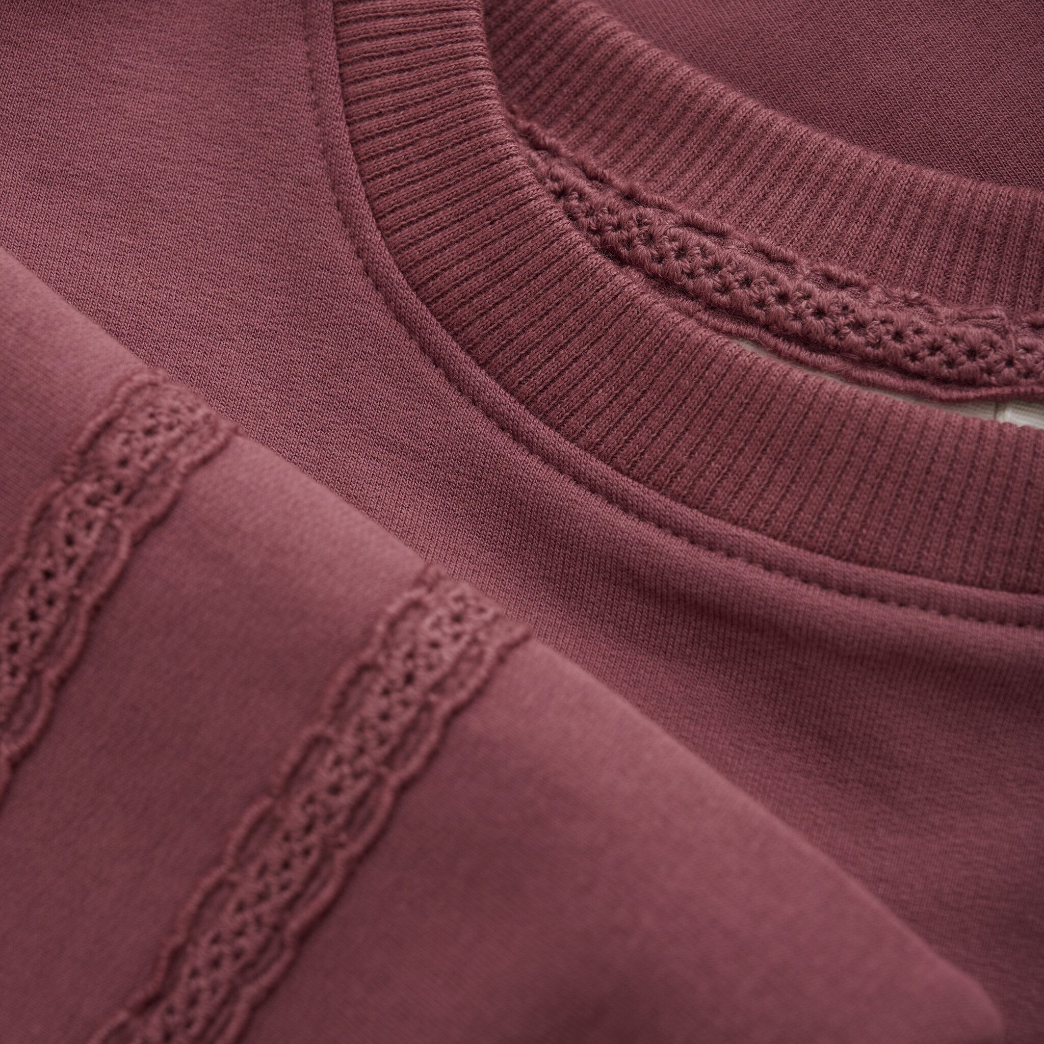 En-fant Sweatshirt avec des motifs en dentelle au bras - Roan Rouge