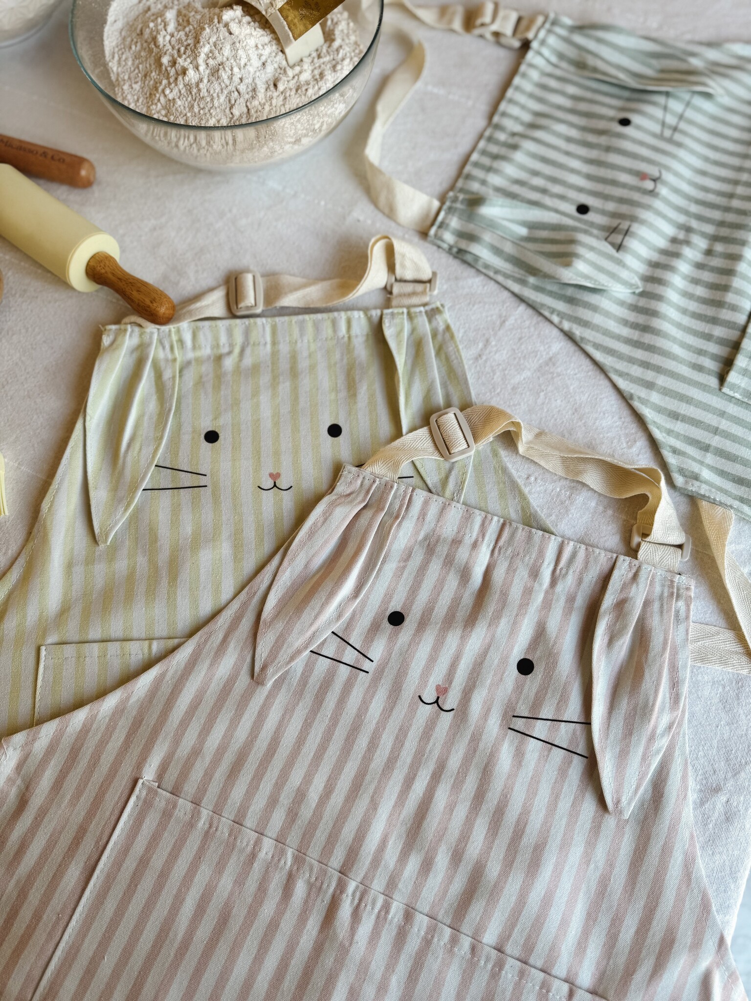 Micasso & co. Tablier de cuisine pour petit chef - Lapin Miel