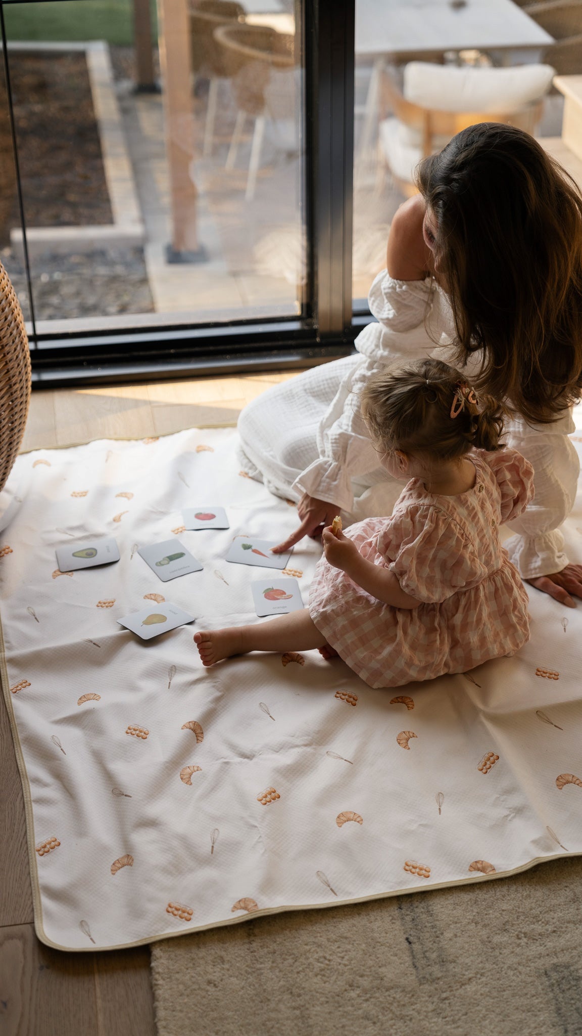 Micasso & co. Tapis de sol imperméable multiusage pour bébés - Brunch du dimanche