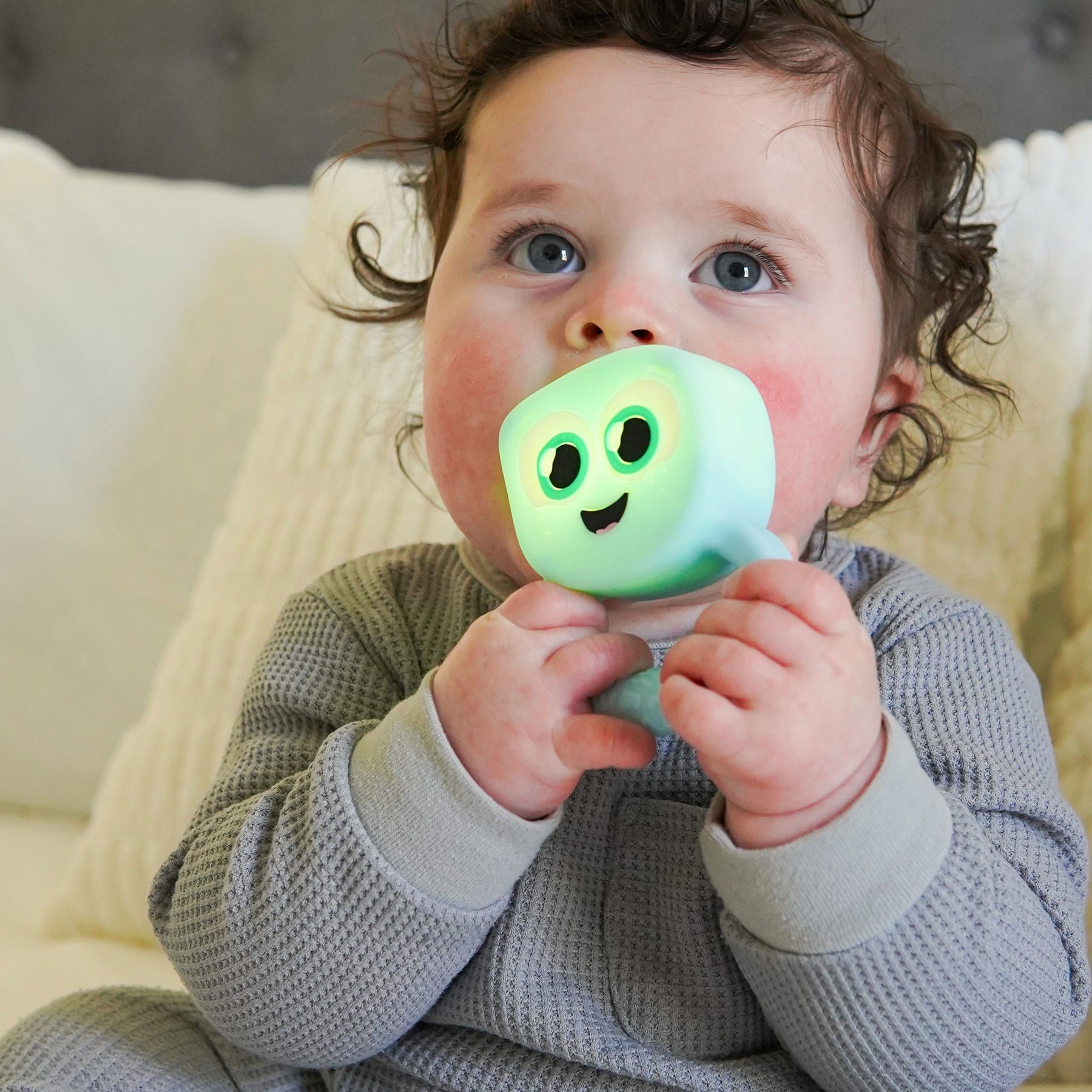 Glo Pals Hochet lumineux - Blair - Bleu