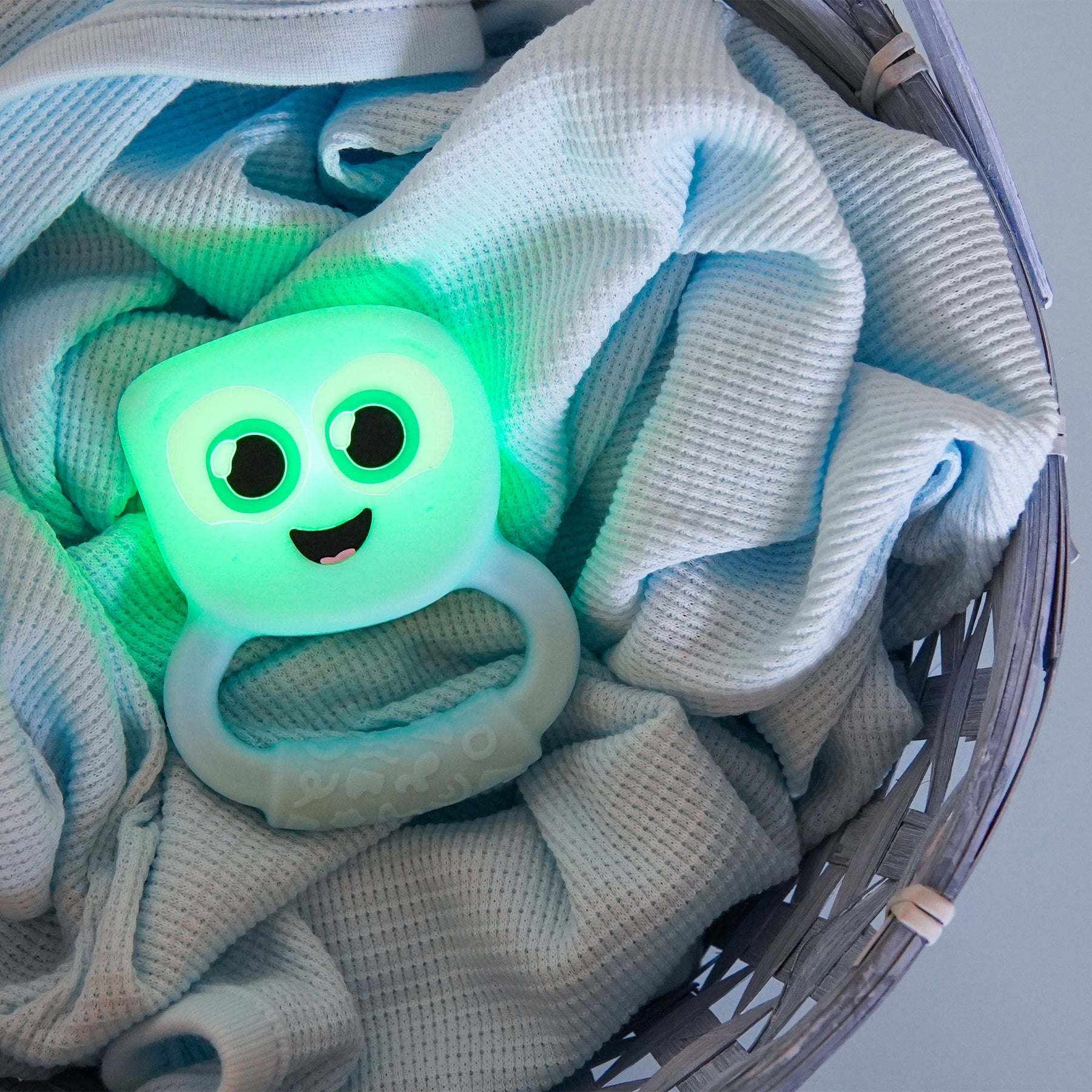 Glo Pals Hochet lumineux - Blair - Bleu