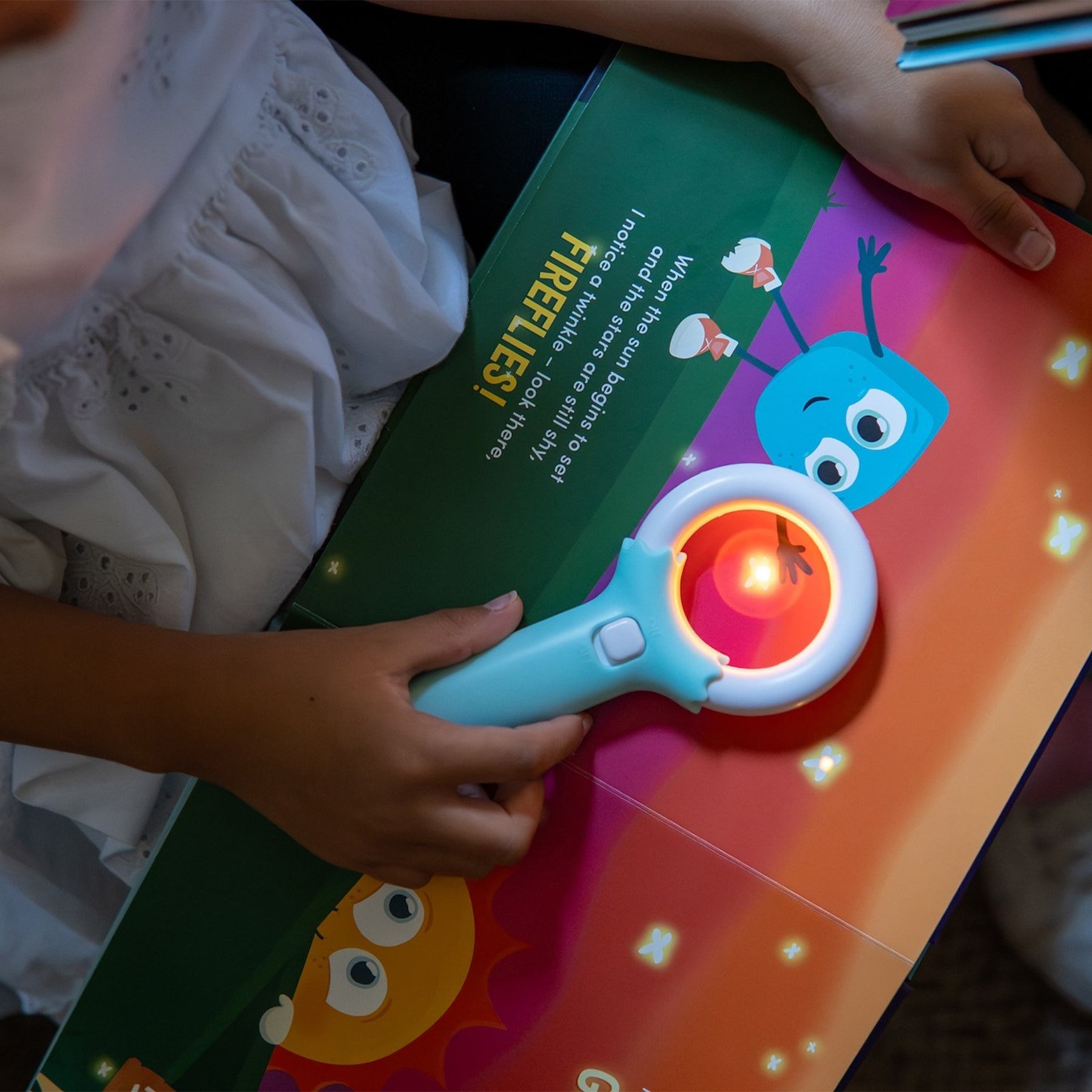 Glo Pals Blair's backyard of big ideas - Light-up library