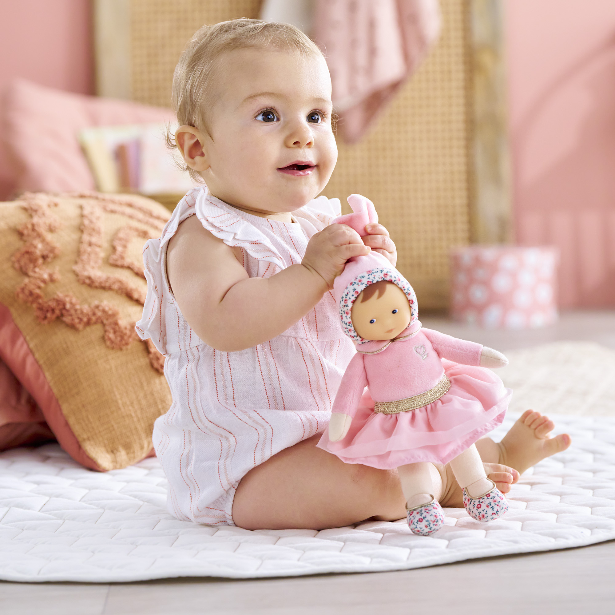 Corolle Miss Ballerine rose grenadine - 25 cm