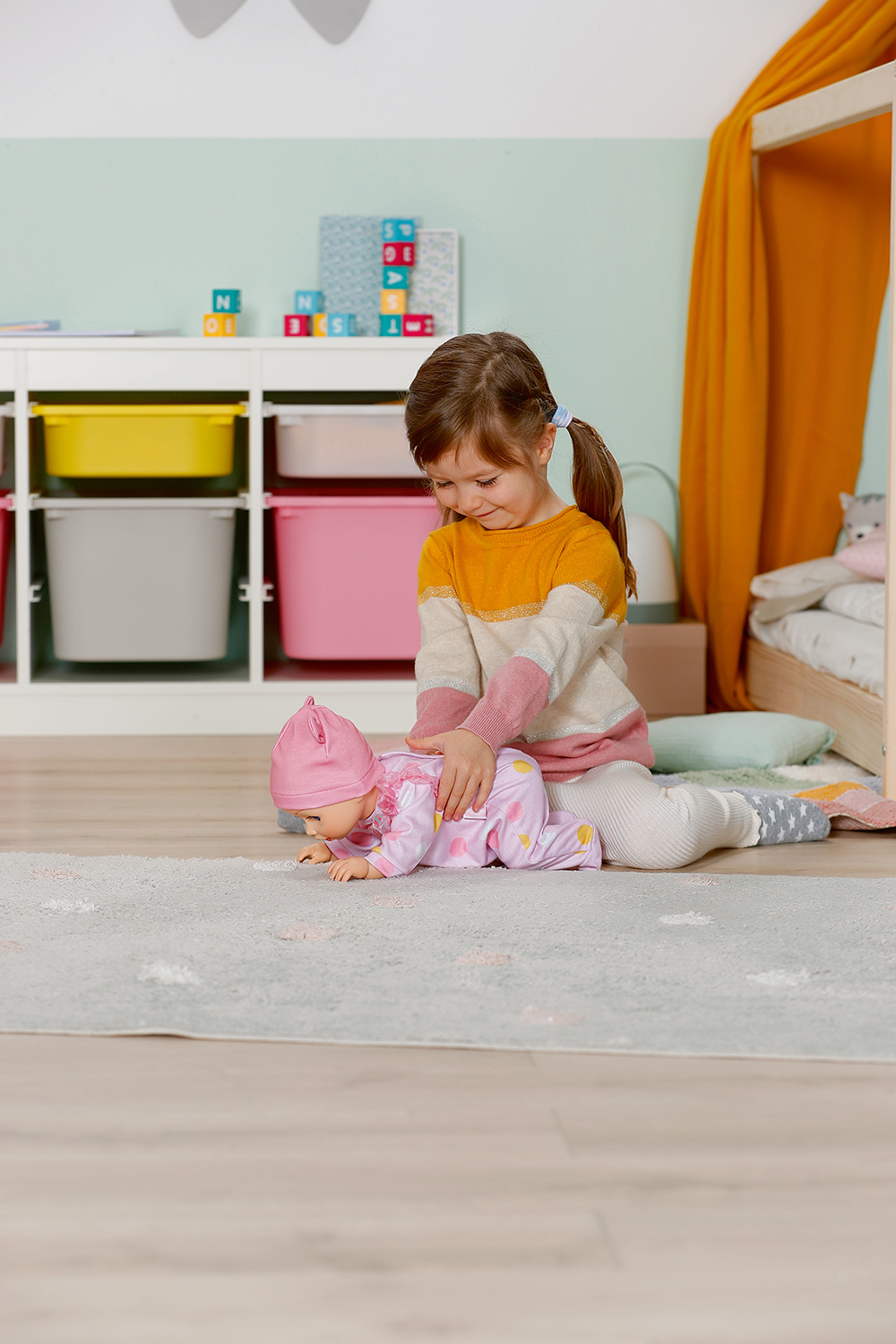 Baby born Emily marche avec moi 43cm