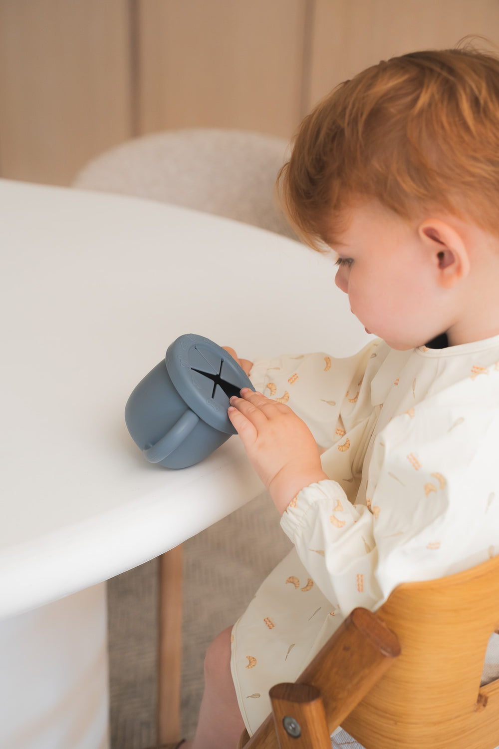 Micasso & co. Tasse d'apprentissage 2 en 1 pour collation et liquide - Bleu majestueux