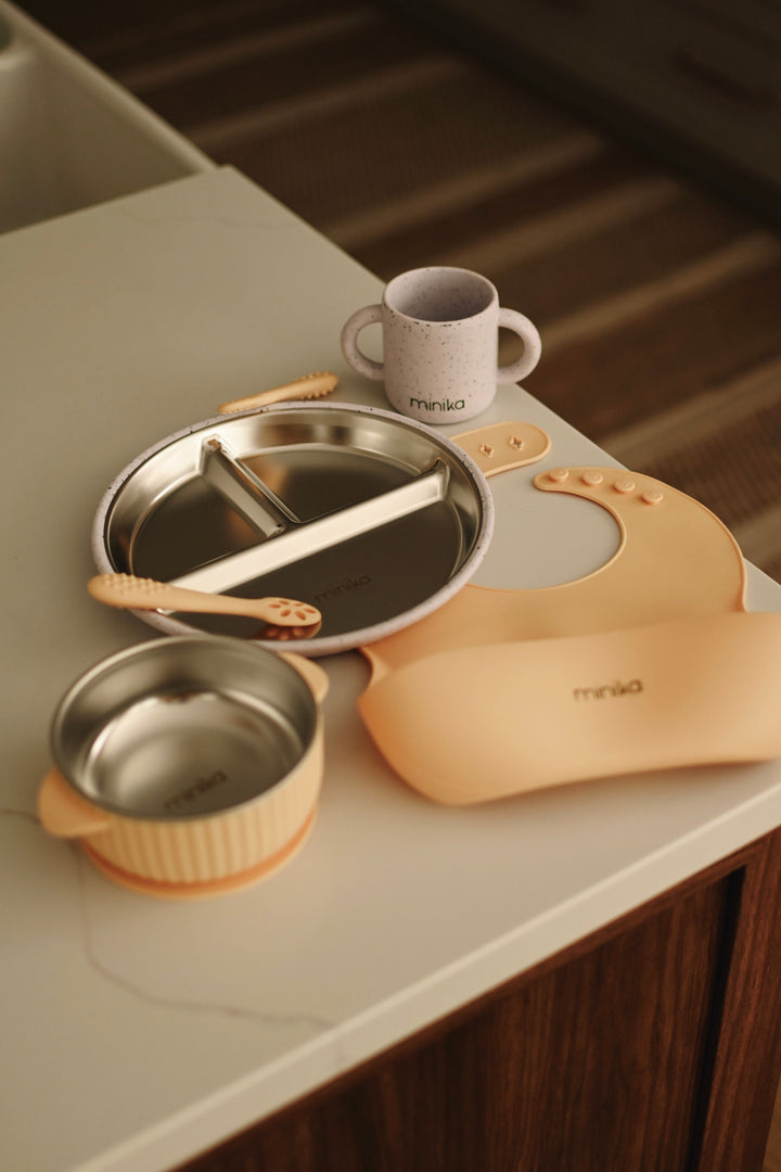 Minika Assiette en acier avec succion en silicone - Blush