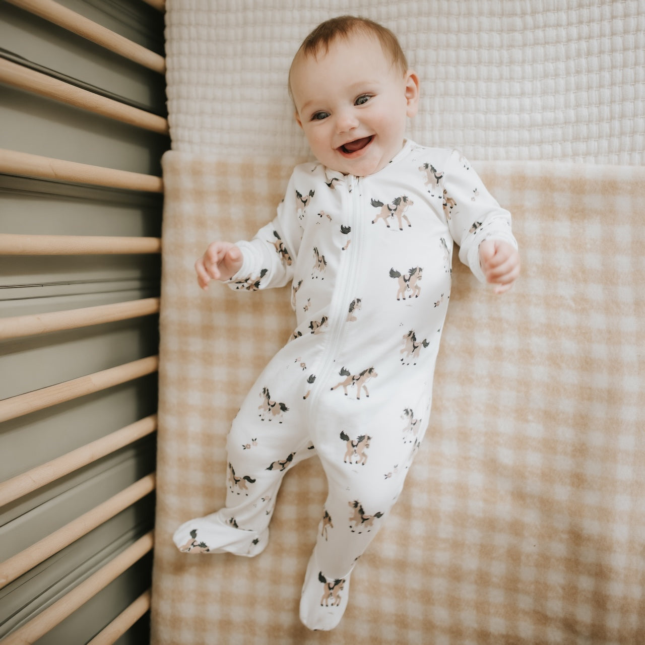 Petit Lem Dormeuse Cheval/fleurs - Off white