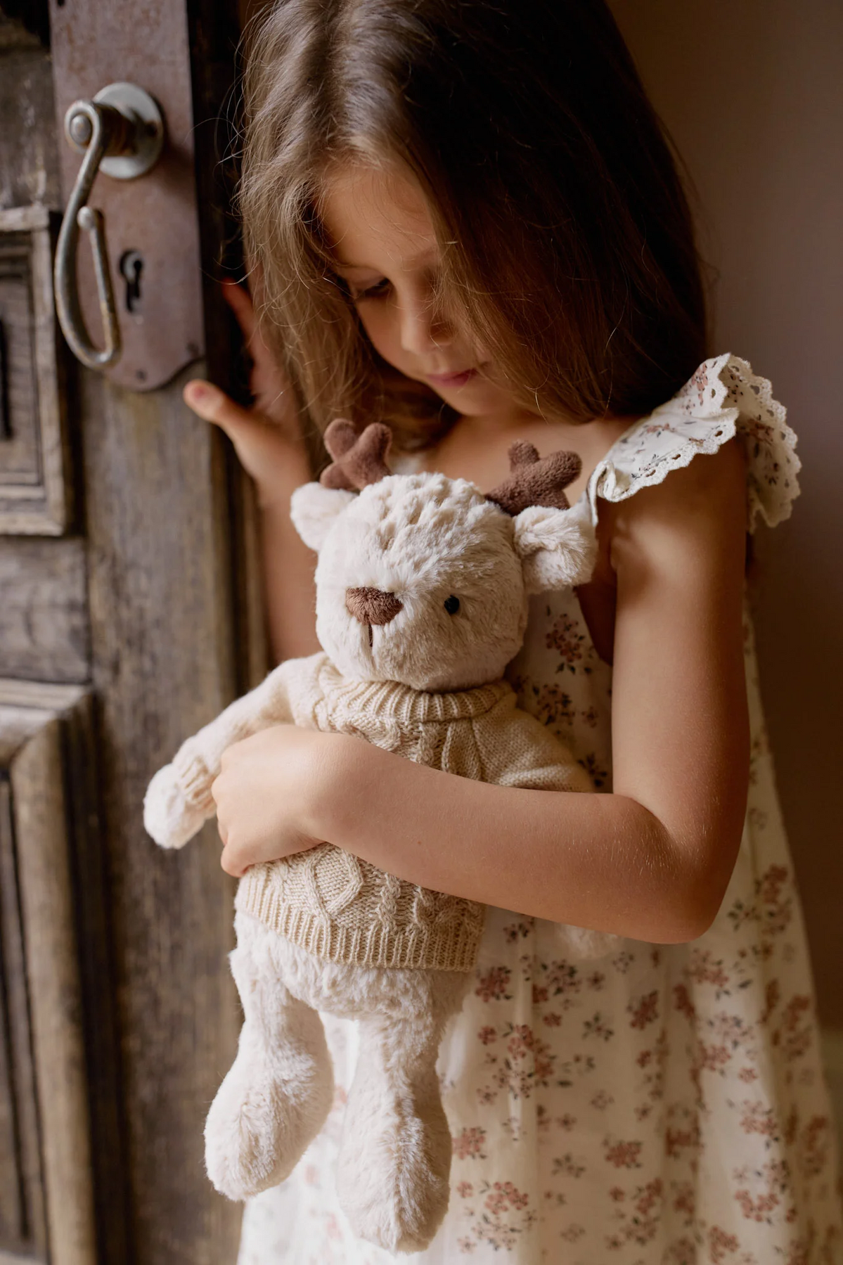 Snuggle Bunnies Plush Fable the cosy dear