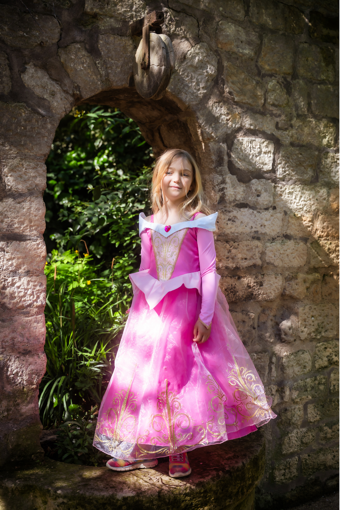 The great pretenders Il était une fois une princesse en robe de nuit mignonne