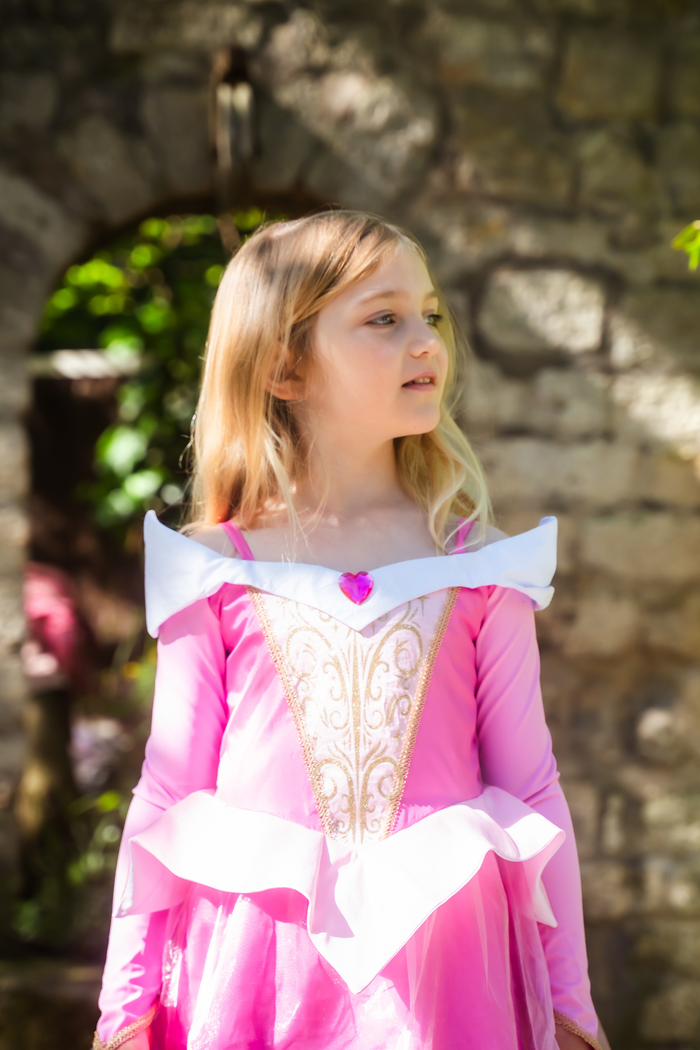 The great pretenders Il était une fois une princesse en robe de nuit mignonne