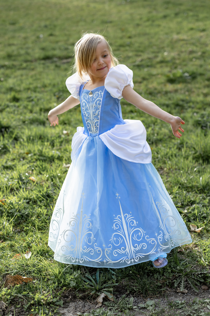 The great pretenders Il était une fois une robe de pantoufle de verre de princesse