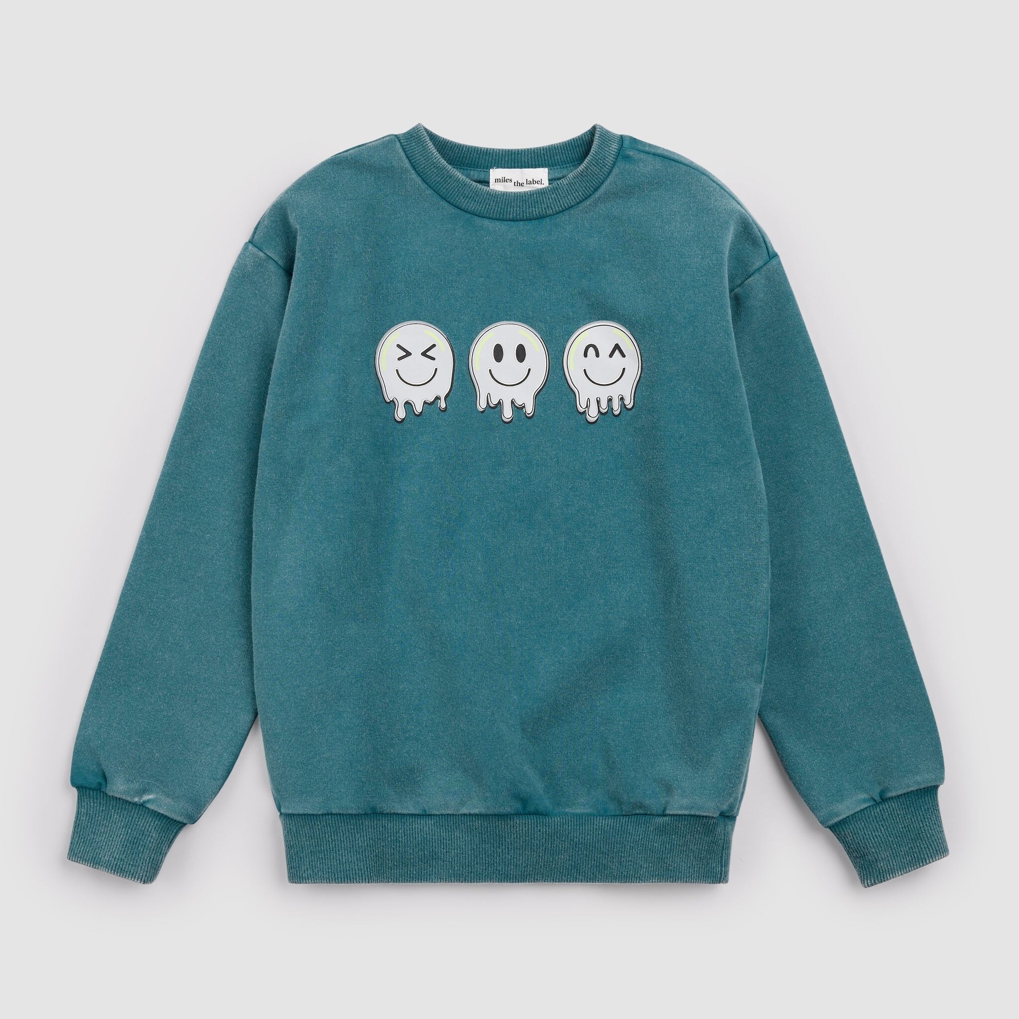 Miles the label Chandail en molleton délavé bleu à motif émoticônes