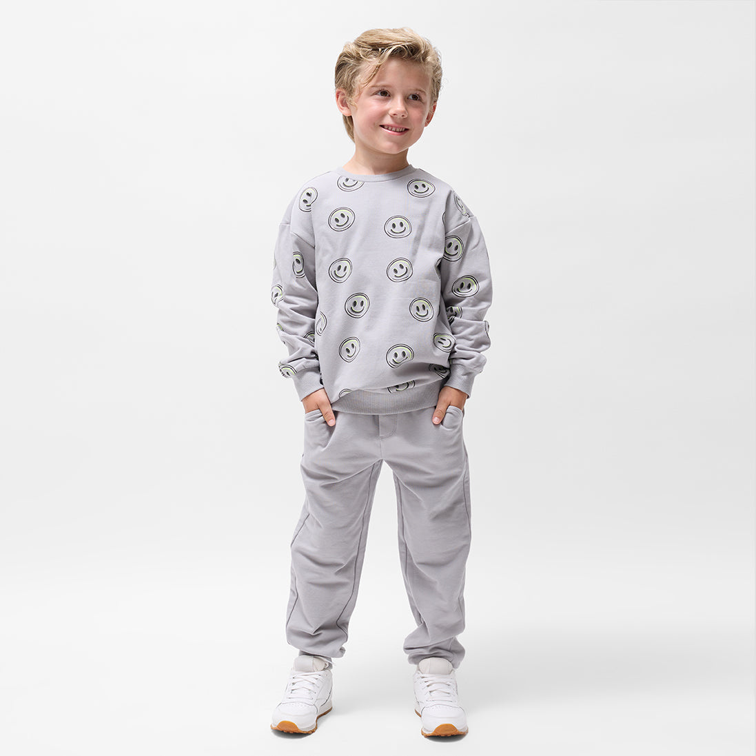 Miles the label Chandail gris fumé à imprimé visages souriants