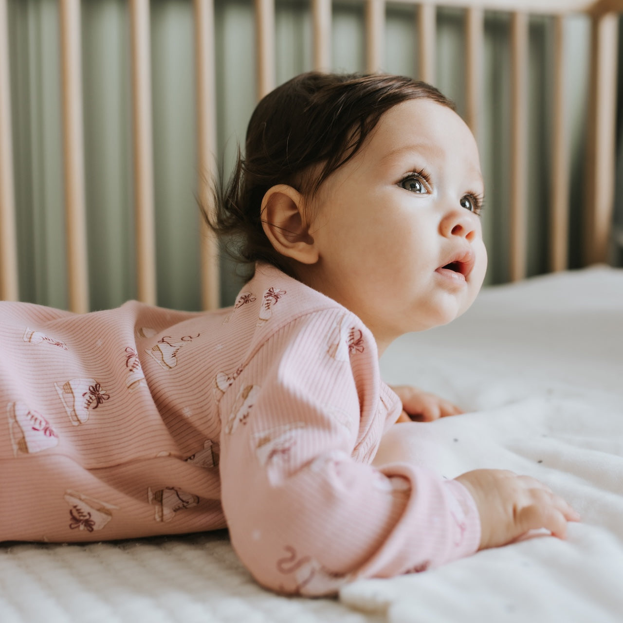 Petit Lem Dormeuse côtelé rose à imprimé de patins