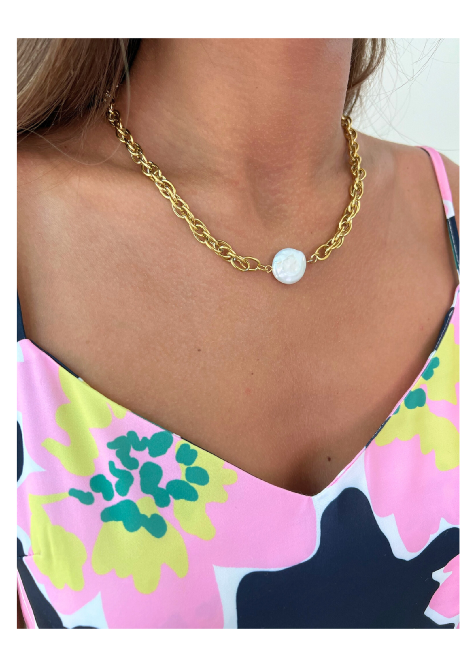 kiss me kate Freshwater Coin Pearl Necklace