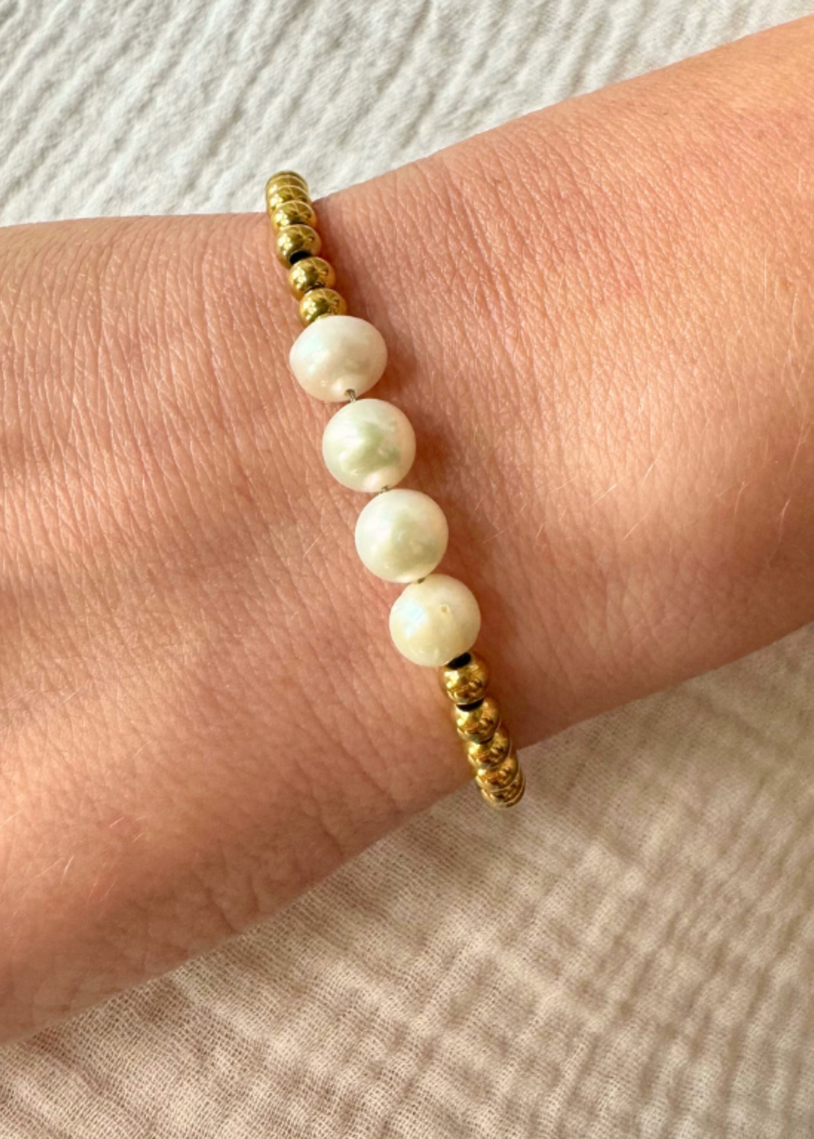 kiss me kate Four Pearl and Gold Bead Bracelet