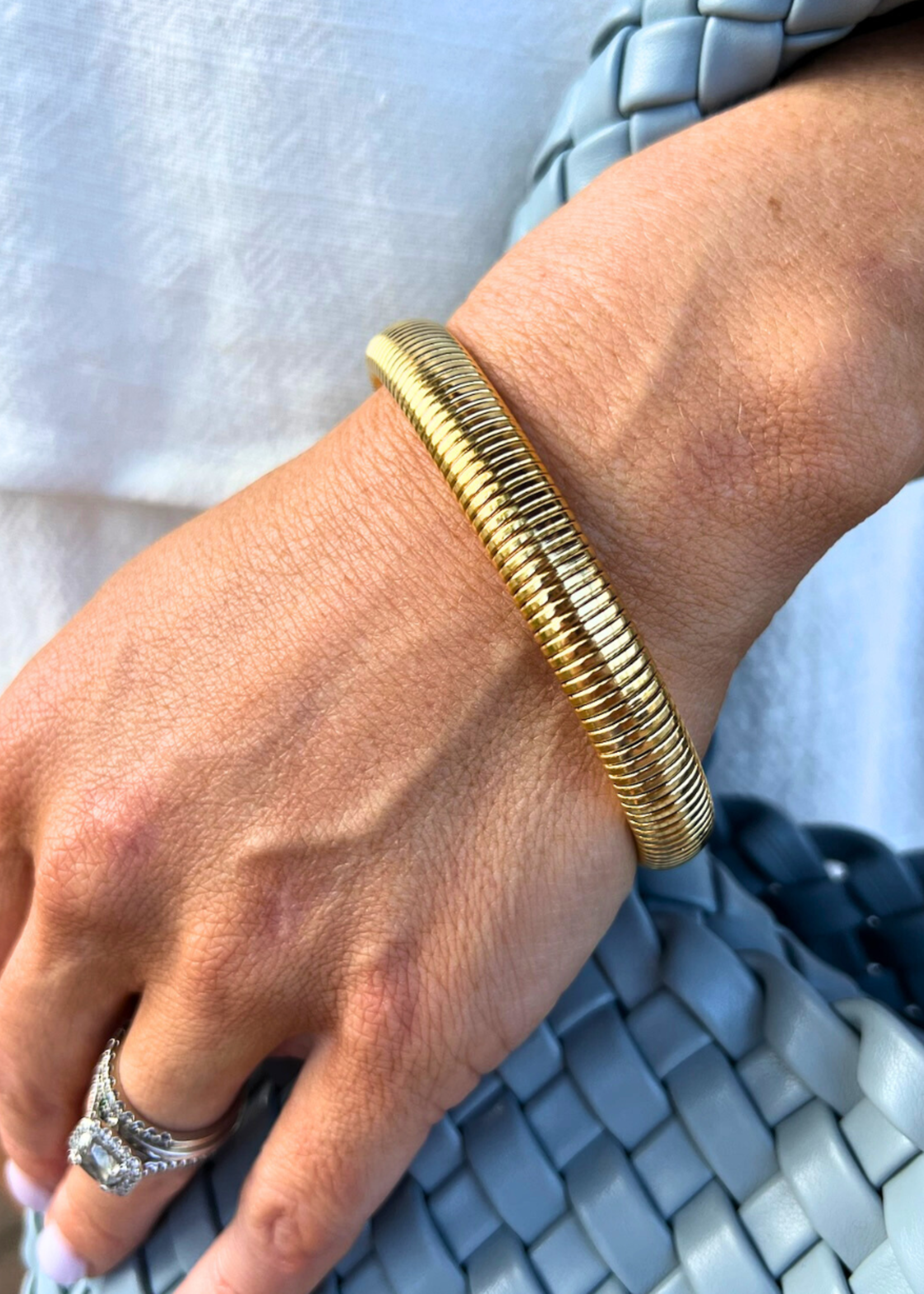 kiss me kate Denise- 10mm Gold Coil Bangle