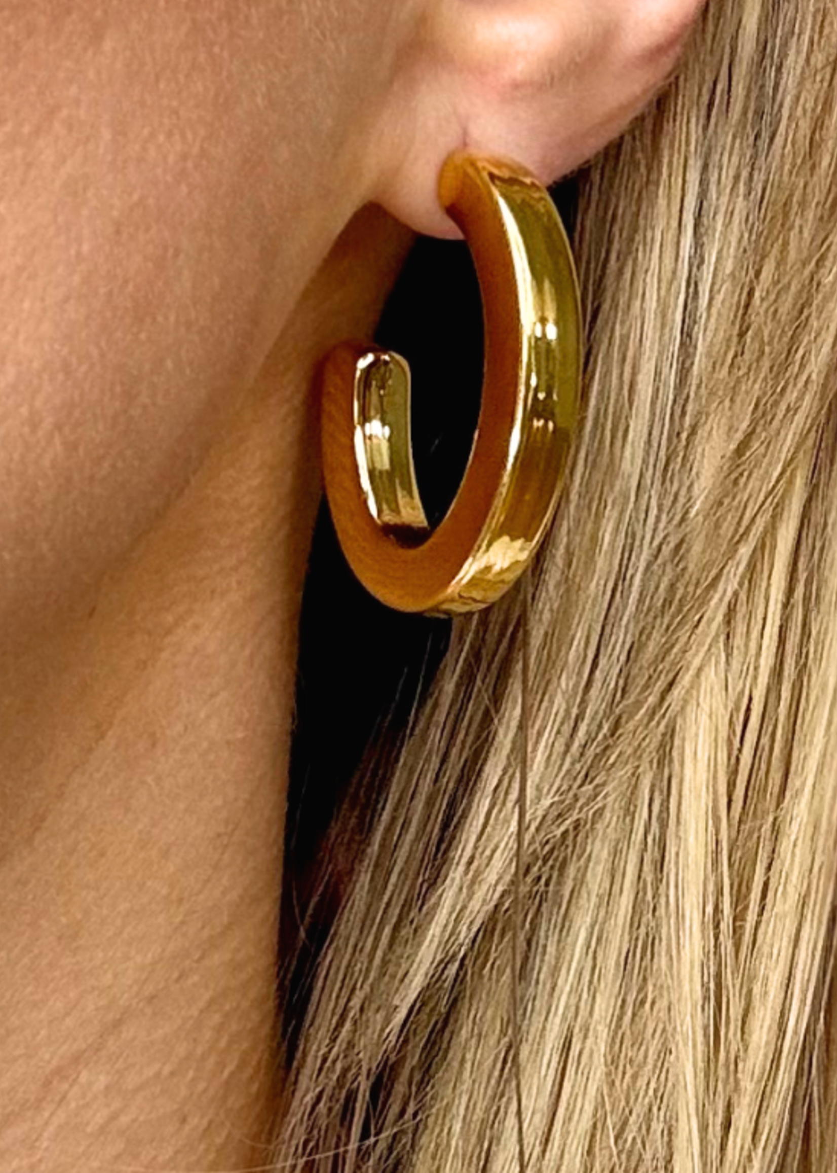 kiss me kate Large Gold C-Shape Hoop