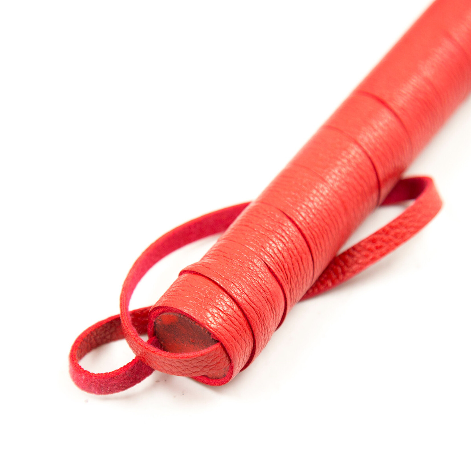 FETISH BOUTIQUE DELUX  EXTRA-LONG FLOGGER RED