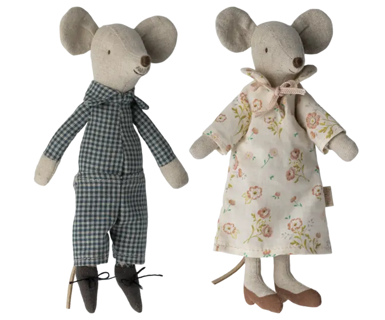 Maileg Grandma & Grandpa Mice in Cigarbox