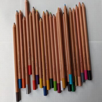 Sweet Bella Colored Pencils / Set of 24
