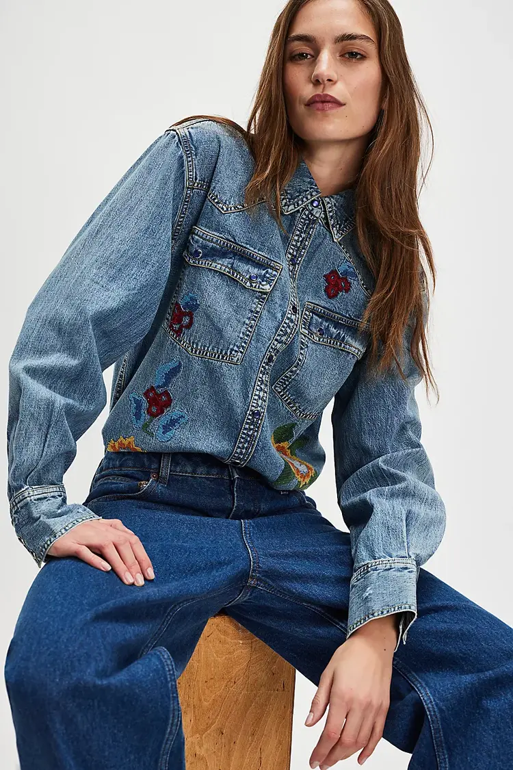 Free People Oh The Places You’ll Go Shirt / Medium Wash - M