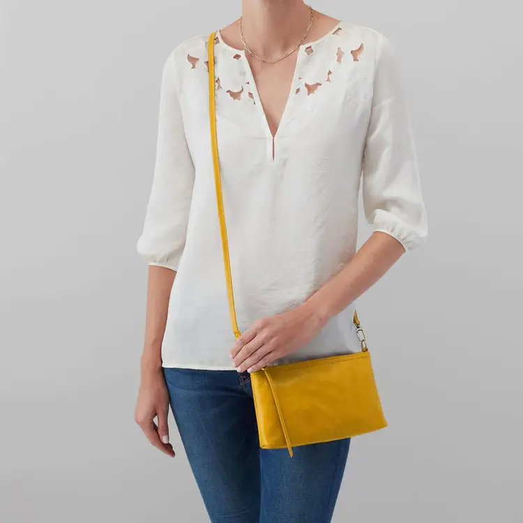 Hobo Bags Darcy Crossbody / Polished Leather / Sun Glow