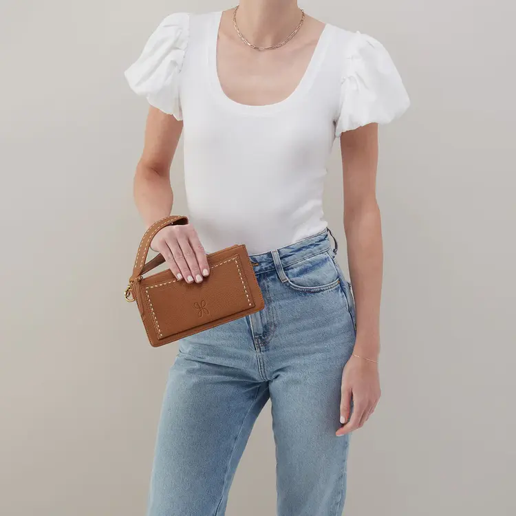 Hobo Bags Hart Wristlet / Pebbled Leather / Warm Honey