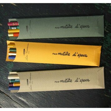 Sweet Bella set of 4 vintage pencils in pocket - assorted
