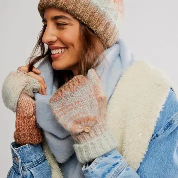 Free People RAINBOW RUN HAT + GLOVES / BLUE COMBO