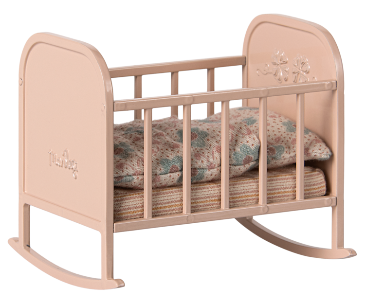 Maileg Cradle - Light rose