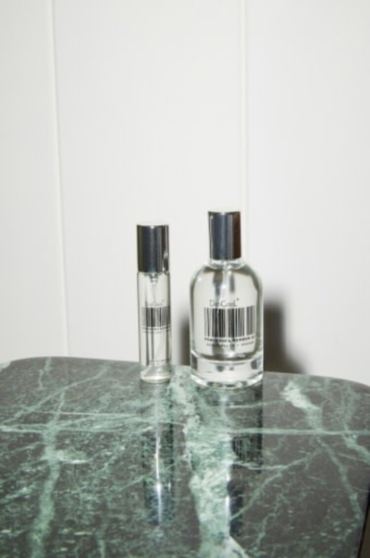 FRAGRANCE NUMBER 01 "TAUNT"