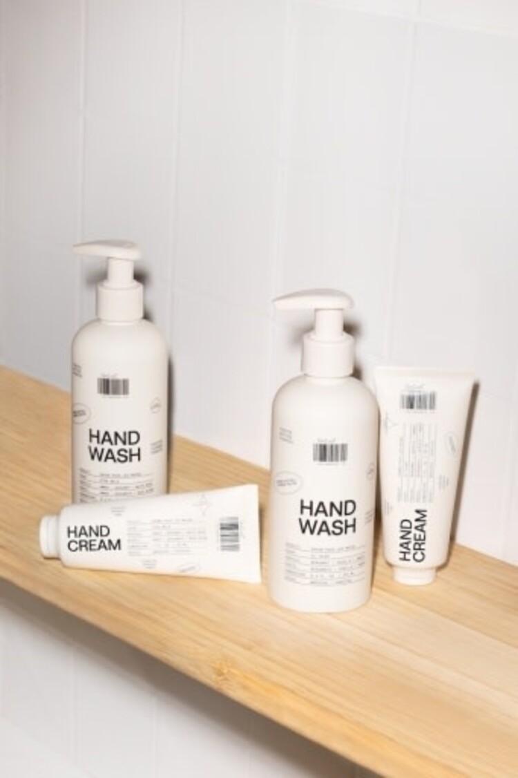 XTRA MILK HAND WASH