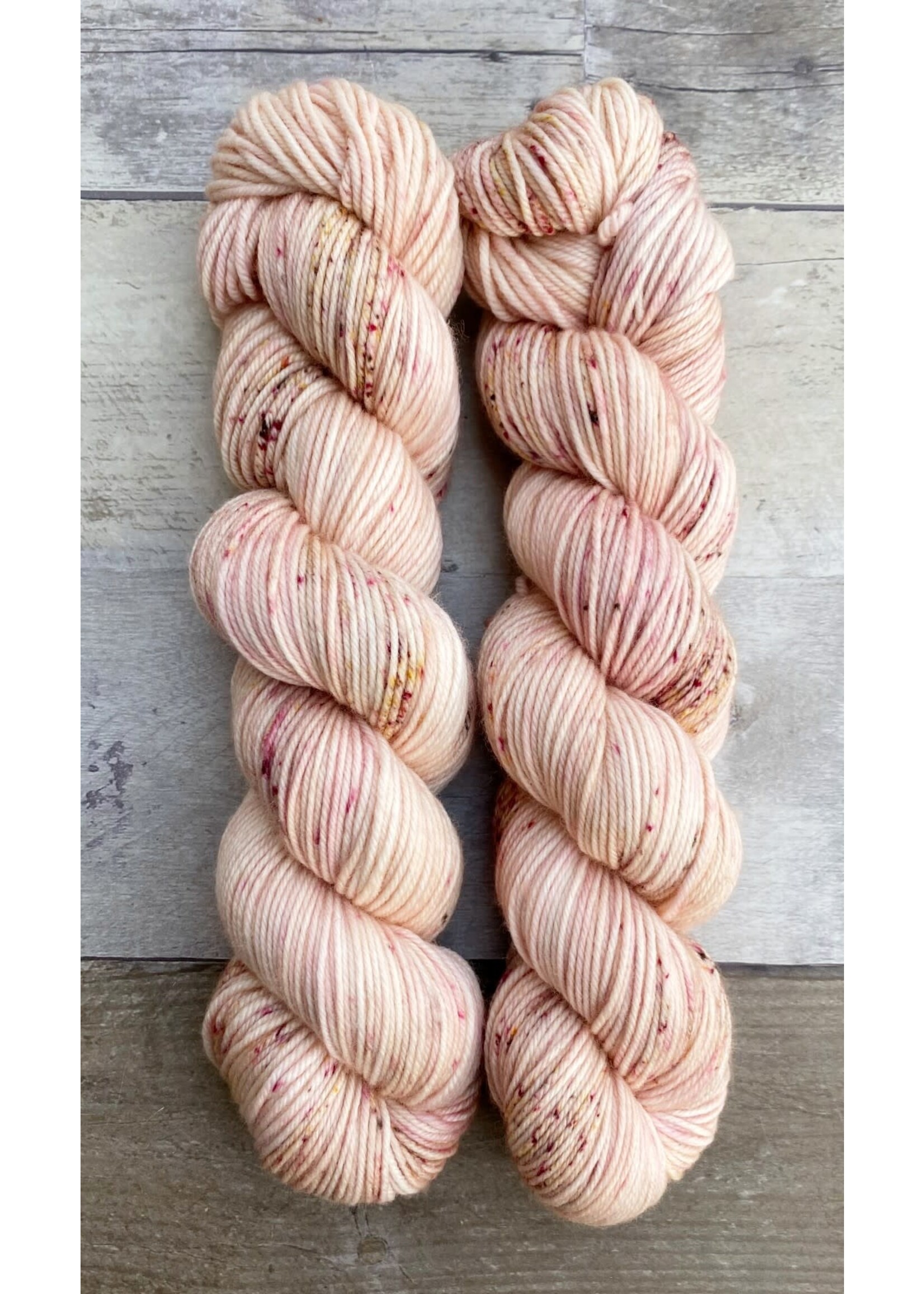 POLKA DOT SHEEP POLKA DOT SHEEP WHITEFISH WORSTED
