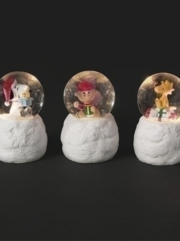 3.5"H LED SNOOPY MINI DOMES