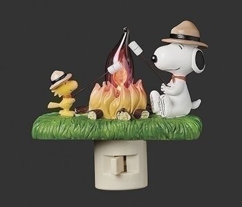 4"H SNOOPY WOODSTOCK CAMPFIRE NIGHTLIGHT