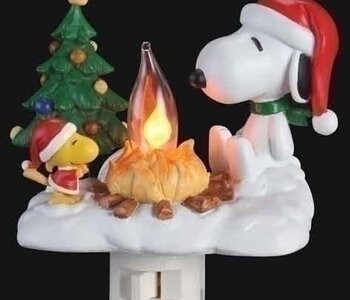 4.75"H SNOOPY CAMPFIRE NIGHT LIGHT W/WOODSTOCK