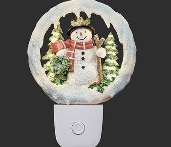 5.5"H LIGHTED SNOWMAN W/WREATH NIGHT LIGHT