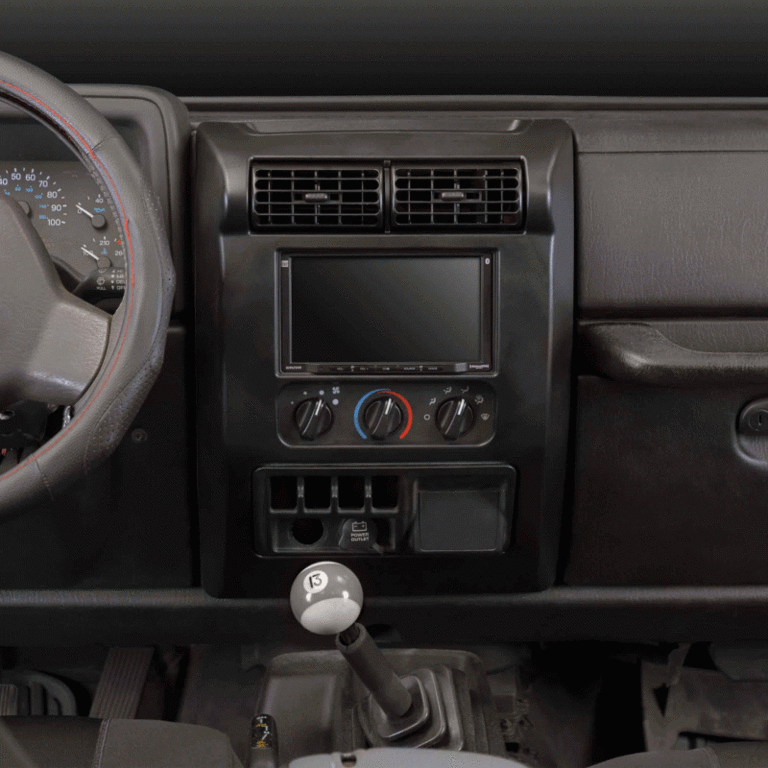 Metra METRA 95-6541 Jeep Wrangler 03-06 double din radio conversion kit