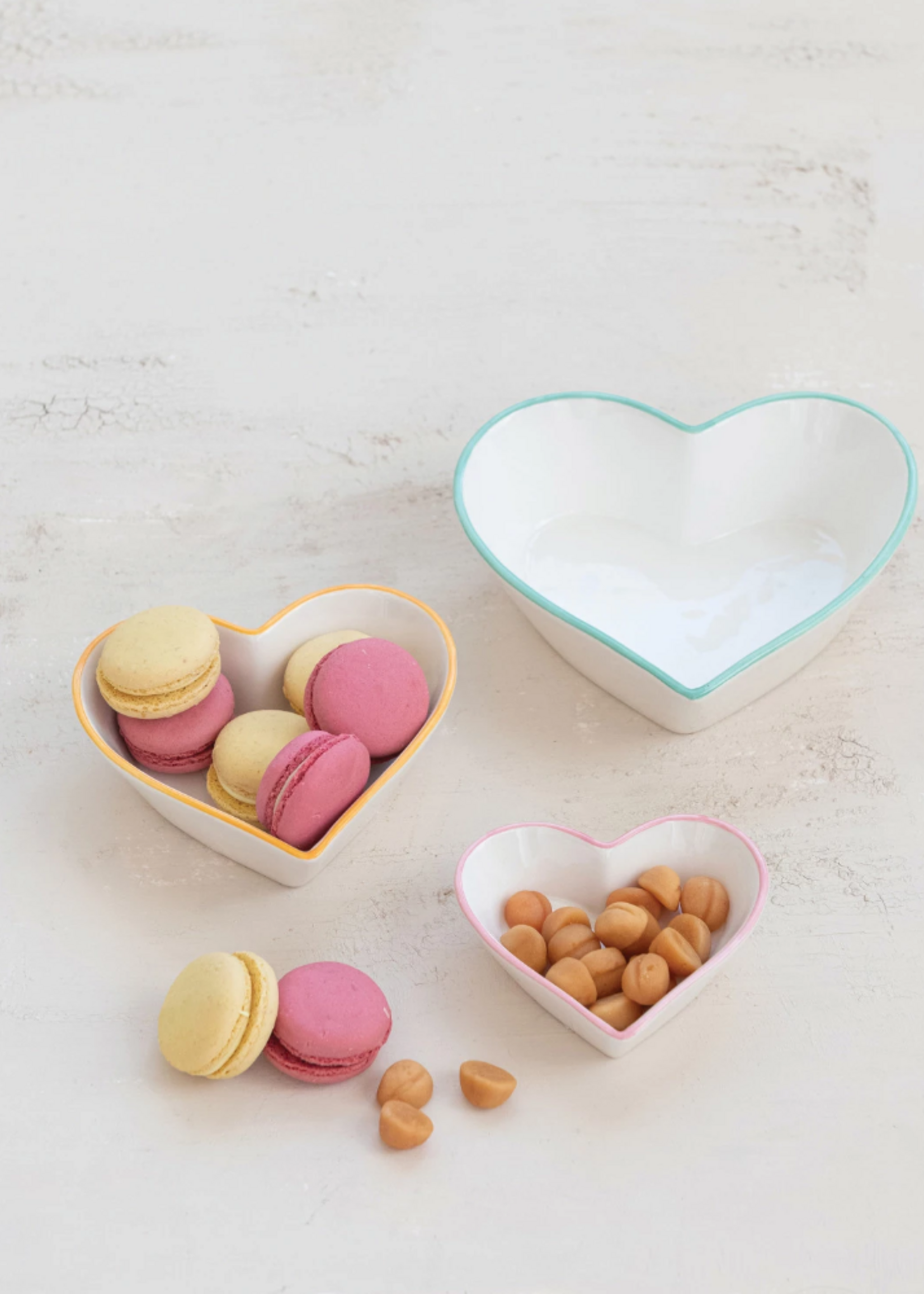 Creative Co-Op Stoneware Heart Shaped Bowls with Colored Rims, Set of 3