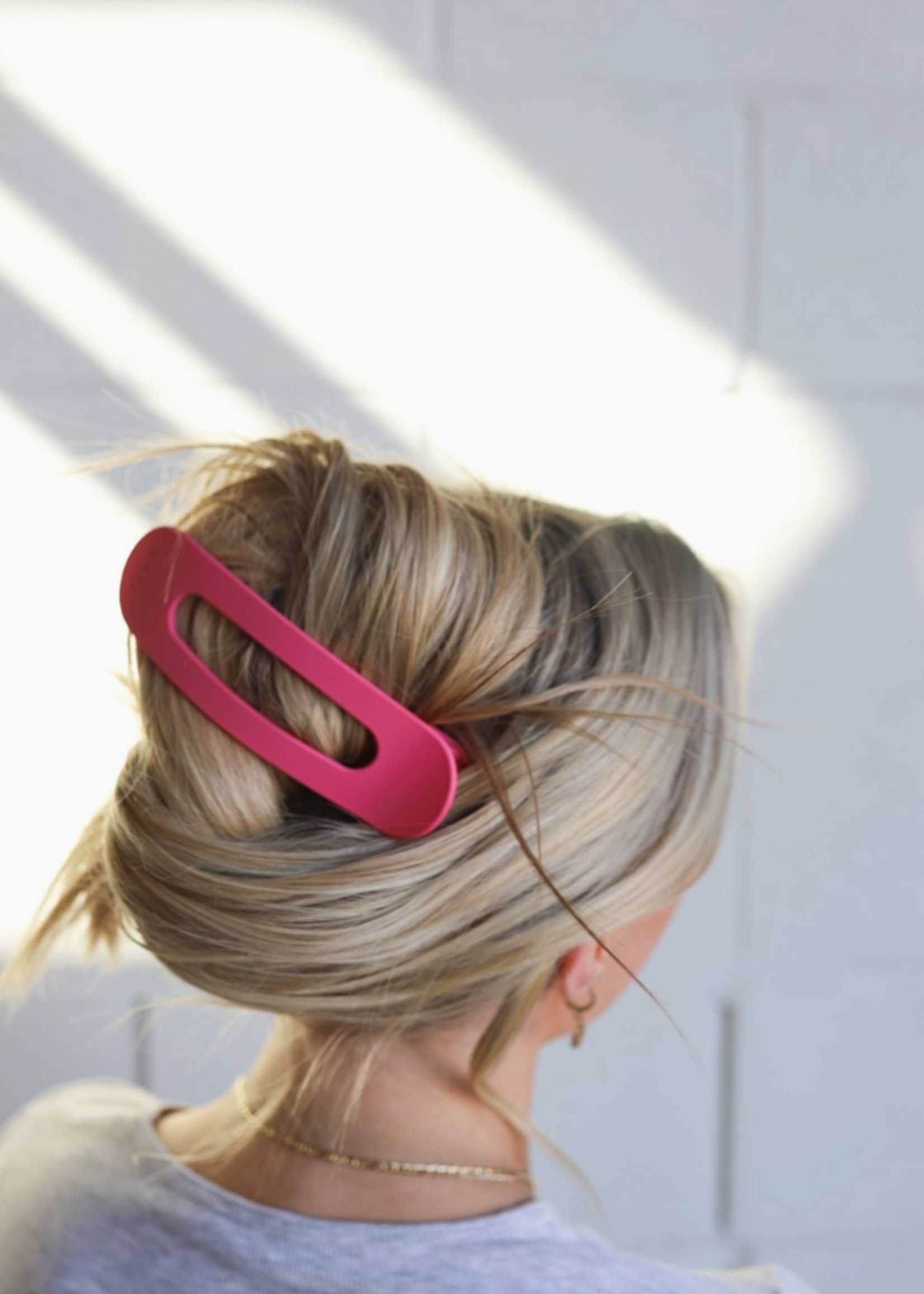 Kaxi Co Oversized Lay Down Claws MATTE HOT PINK