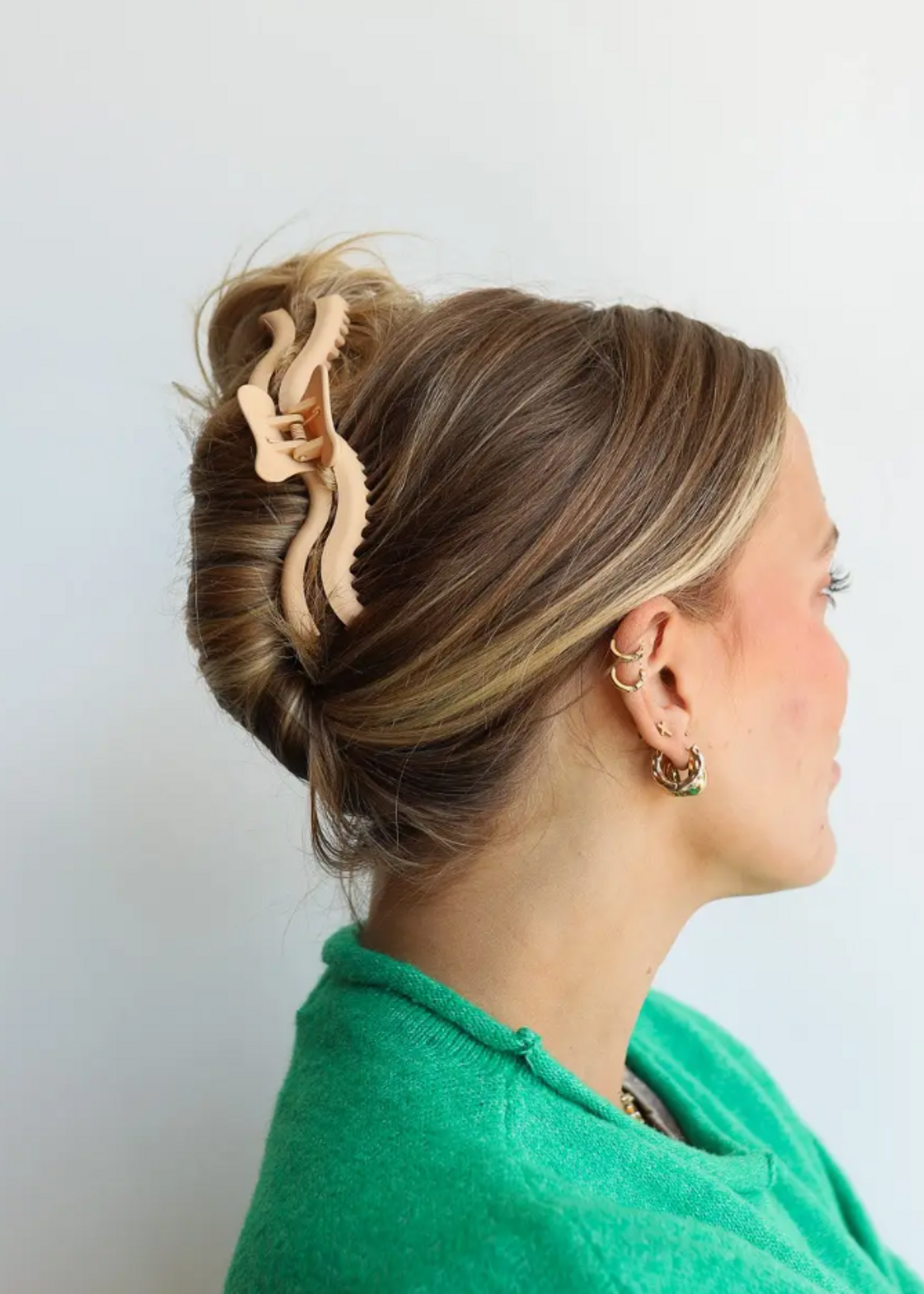 Kaxi Co Kaxi Original Wavy Hold Everything Claw  HONEY BLONDE