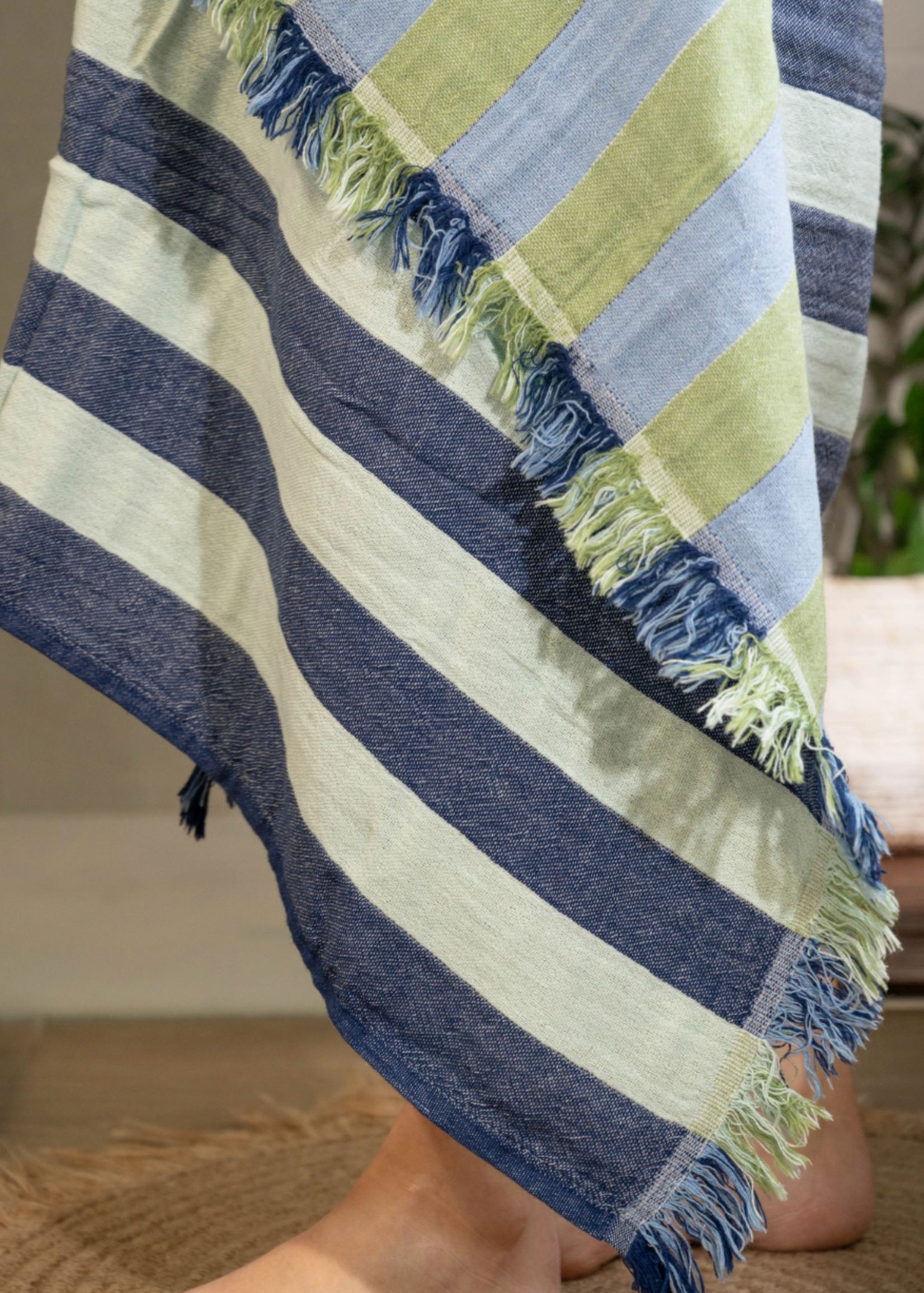Olive & Loom Cabana Stripe Beach Towel - Blue/Navy