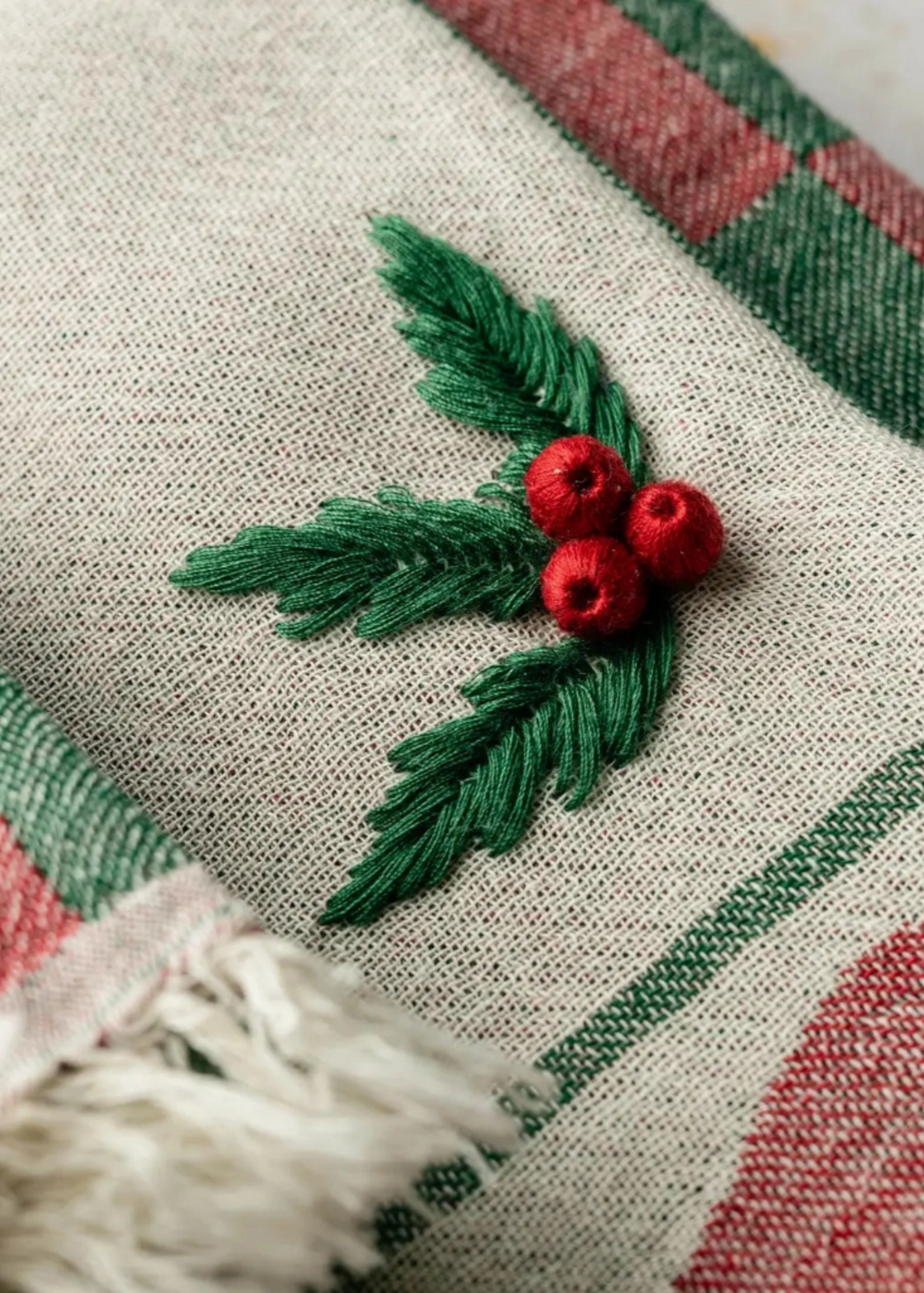 Olive & Loom Holly Hand-Stitched Tea Towel Set