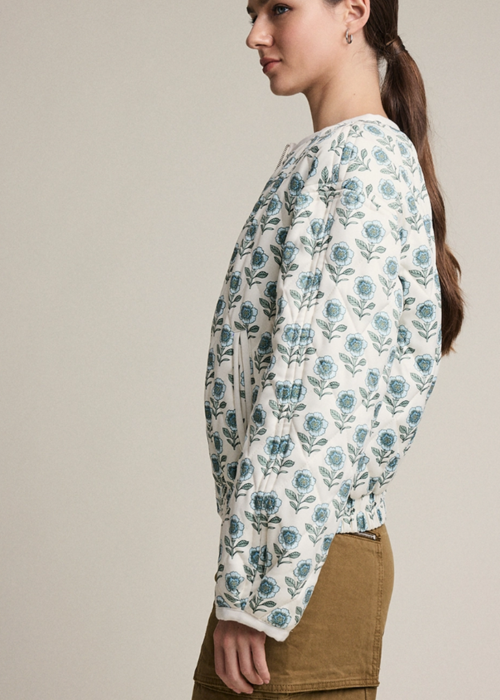 RAISONNEL Floral Quilted Zip-Up Jacket